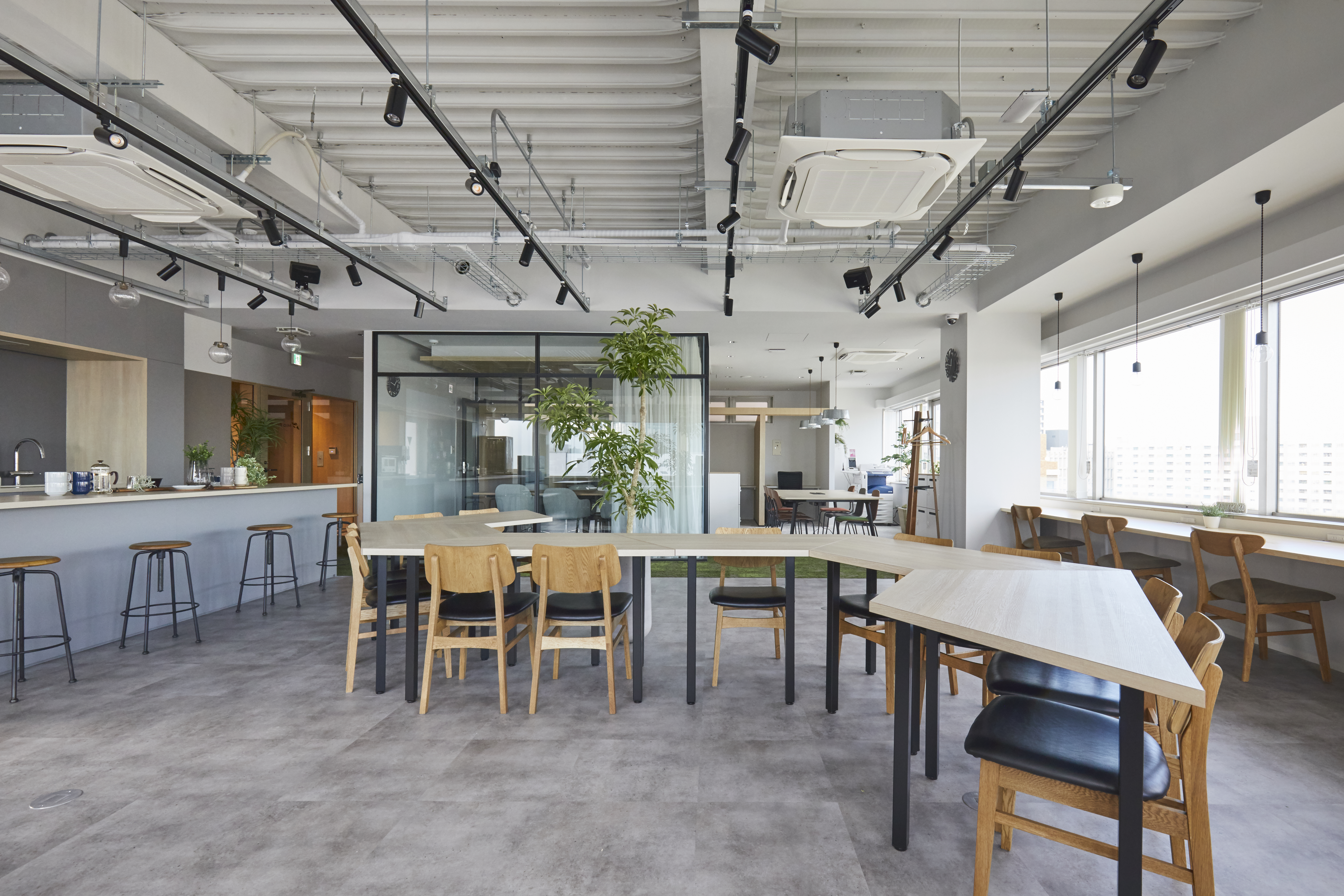 MID POINT大塚 共用ラウンジ