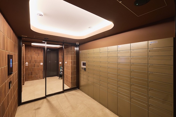 nearsの宅配ボックス。外出時でも荷物を受け取れる共用設備