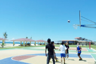 9.バスケットコート