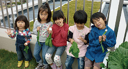 「イニシア箕面小野原」菜園クラブの様子（平成21年10月撮影）