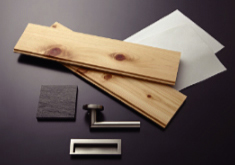 天然木仕上げ（平成23年7月撮影）