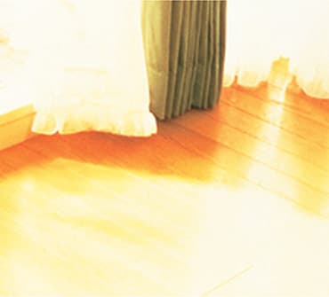 輻射暖房で快適な、電気式床暖房