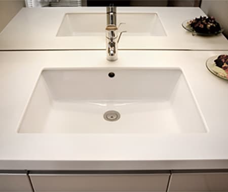 人造大理石の天板