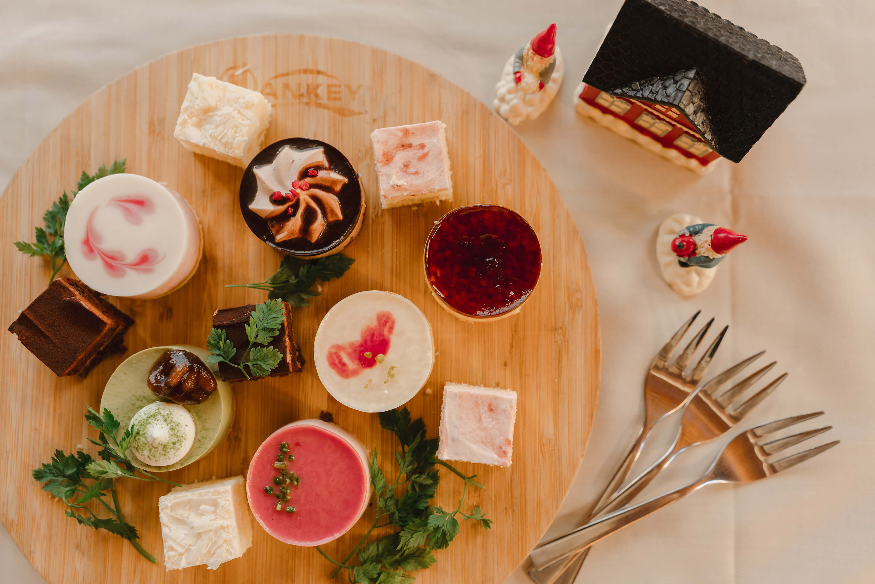 アニバーサリーケーキプレート