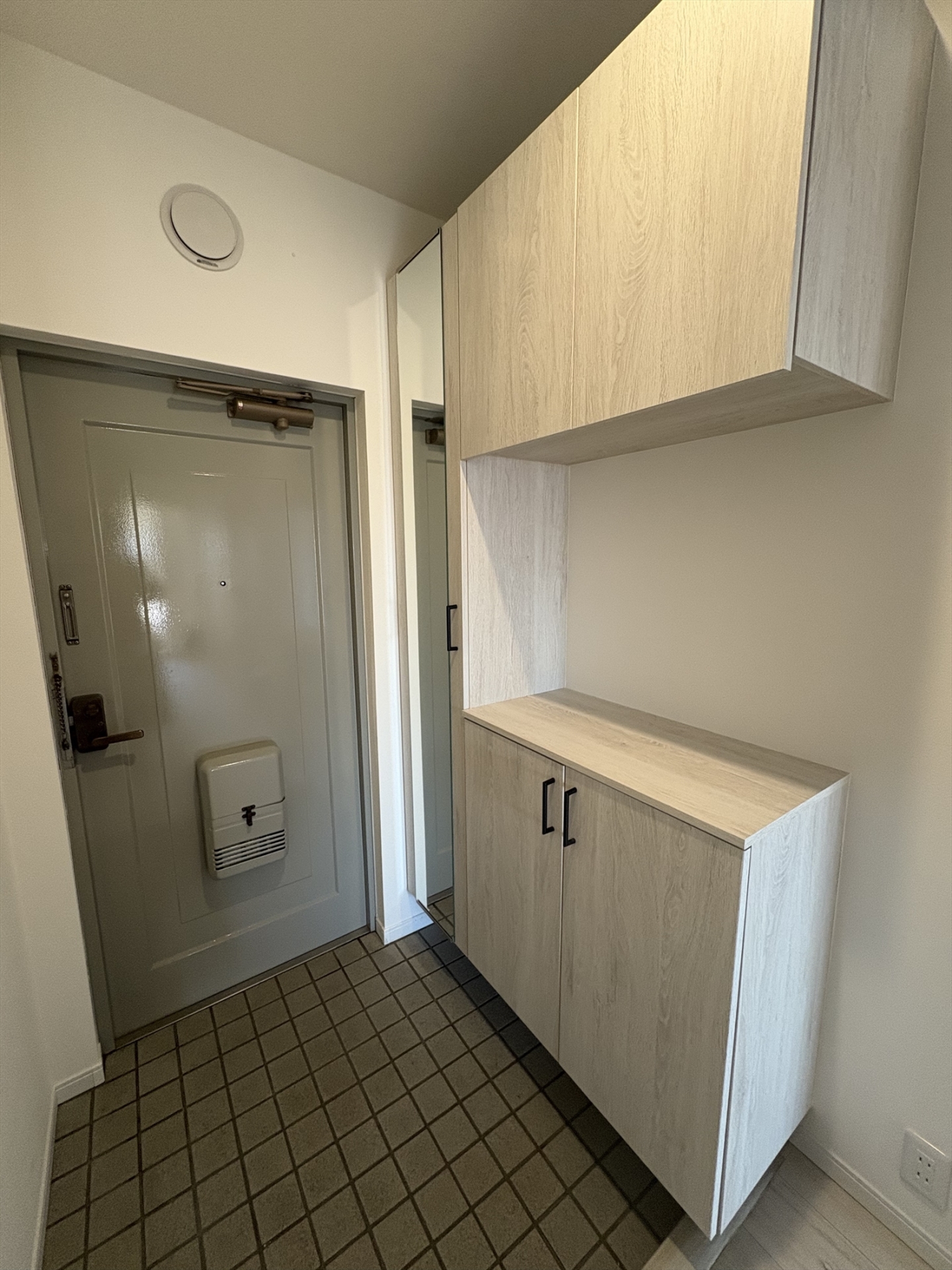 【玄関】たっぷり収納できるシューズボックスで、おしゃれをもっと楽しめる空間です。(2026年1月)