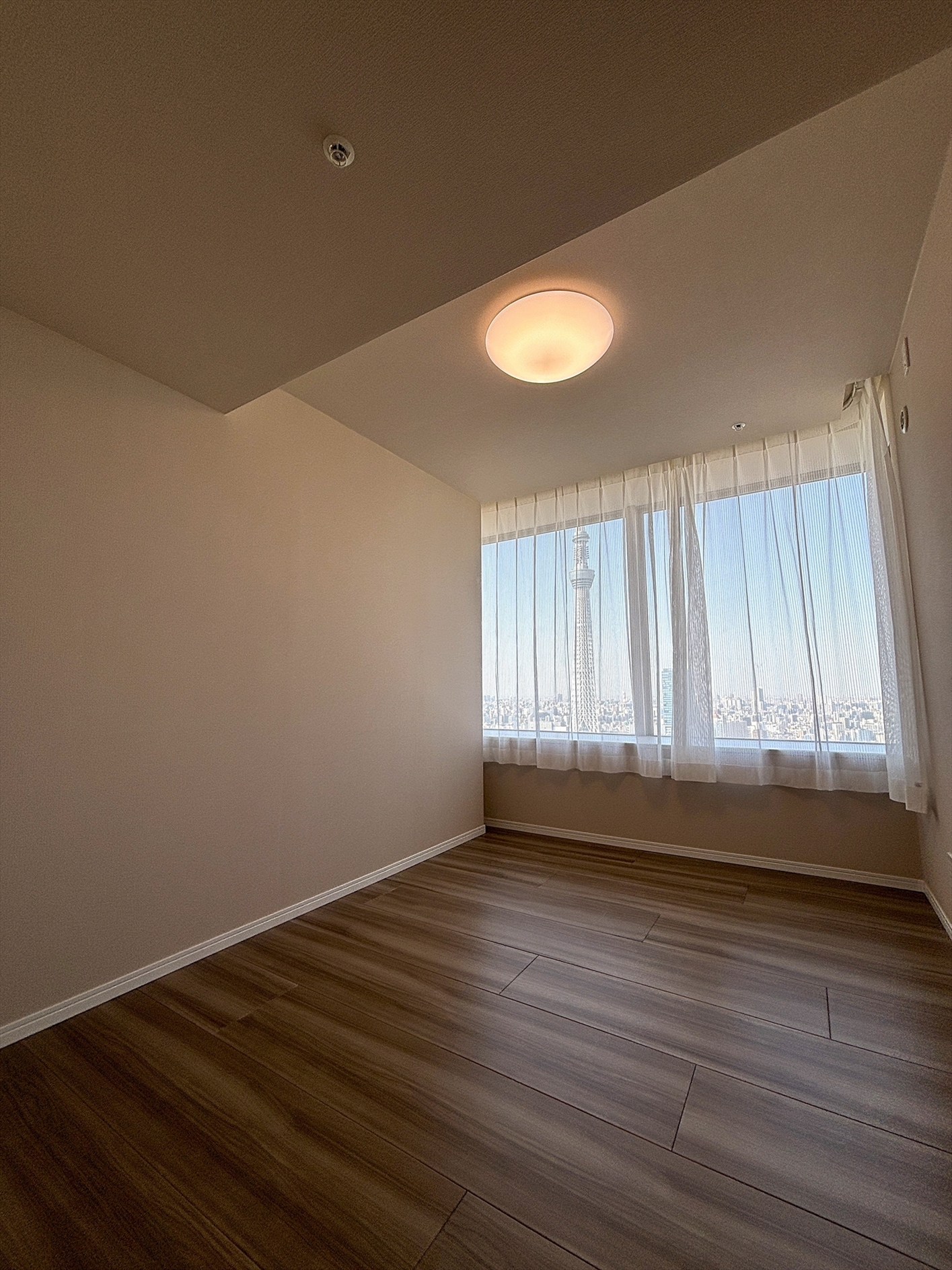 【居室】約6.4畳の洋室(2026年3月)