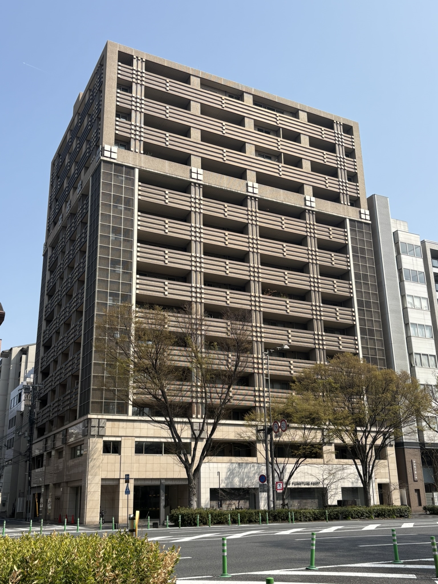 【外観】歴史と伝統に培われた特殊な価値観と美意識をもつ人々を満足させる外観(2026年3月)
