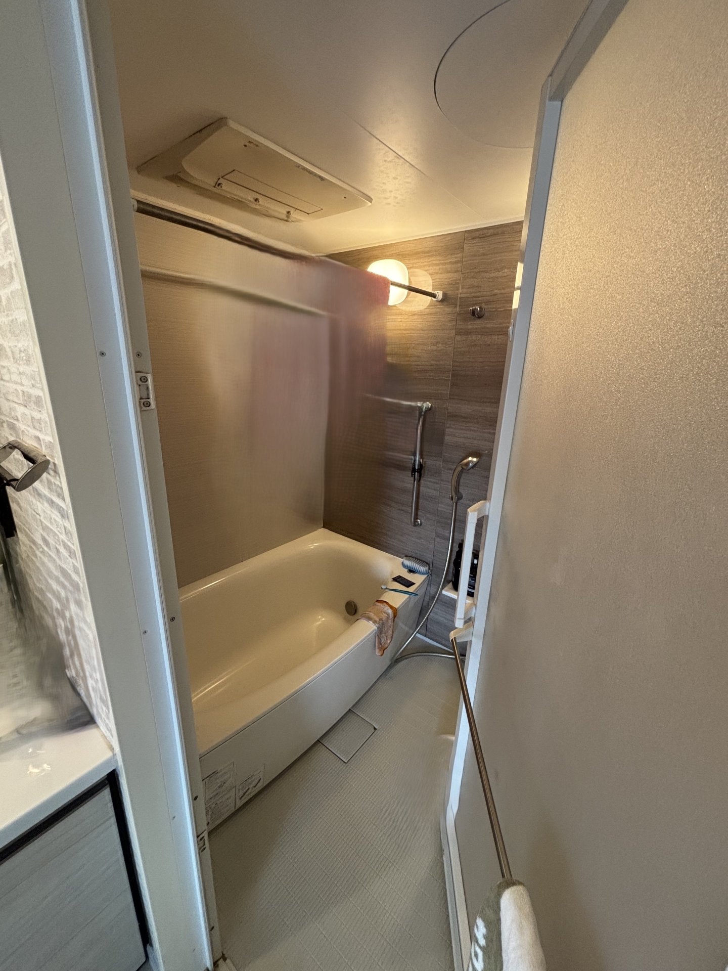 【浴室】1418サイズ。浴室乾燥機、ミストサウナ付き。(2025年6月)