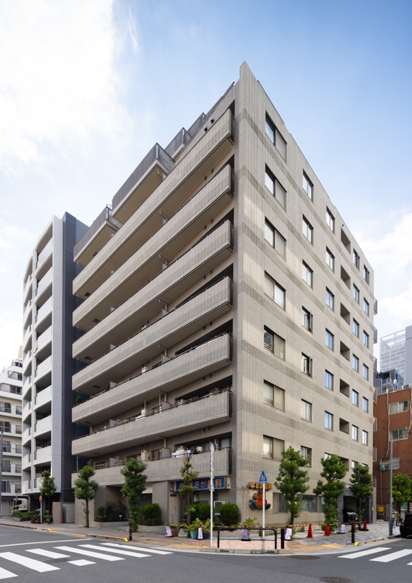 【外観】マンション正面(2025年11月)