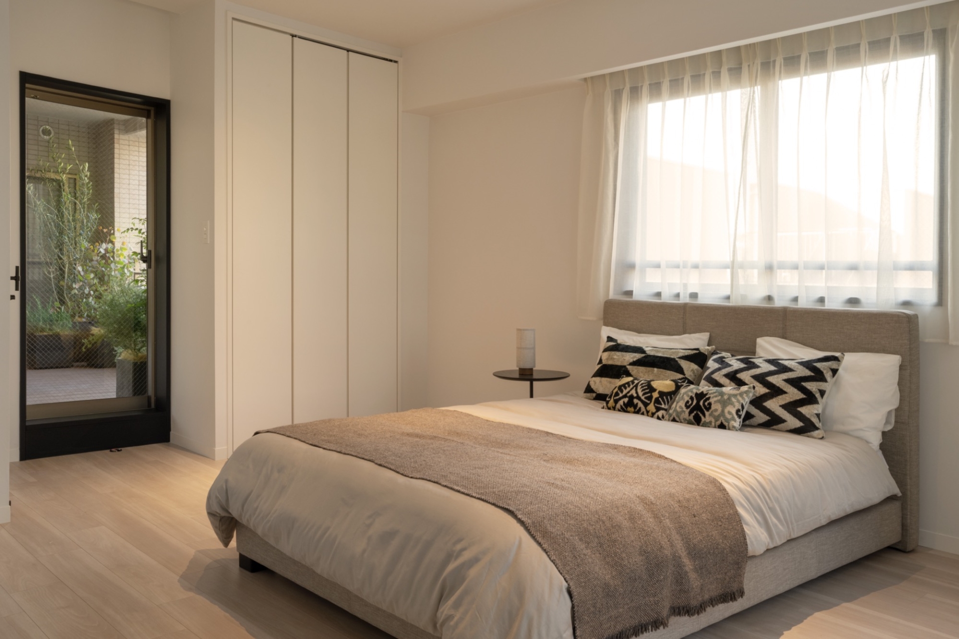 【居室】現在シェアウォールは設置しておりません。洋室（１）＋洋室（３）合わせて約12.5帖。(2026年1月)