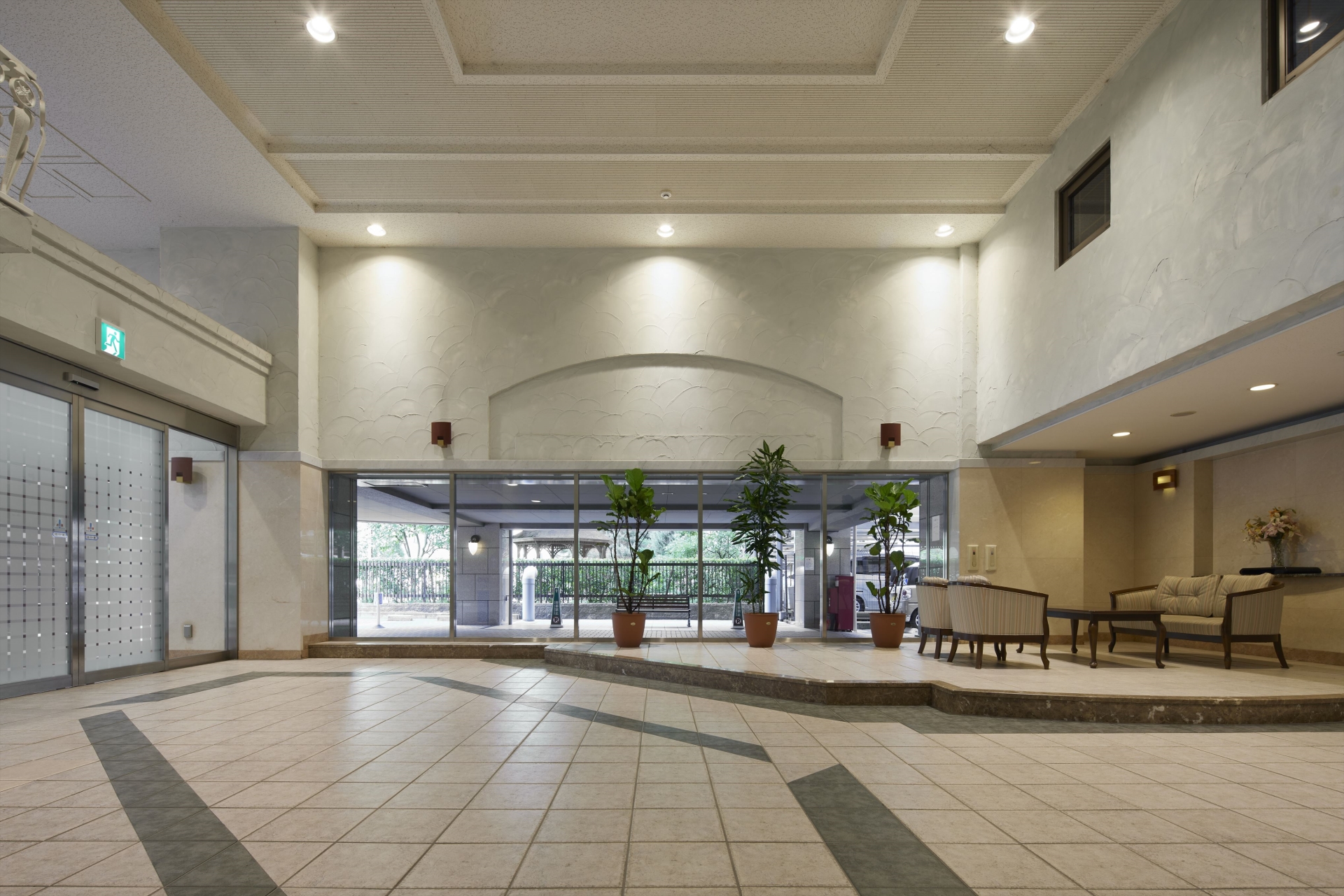 【ロビー】(2024年7月)