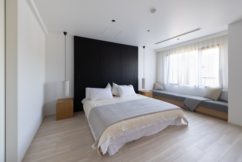 【居室】約16.5畳の洋室（1）。ウォークインクローゼットを完備。(2026年2月)