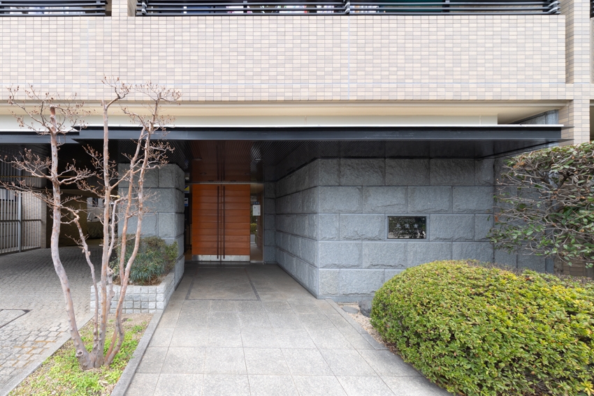 【エントランス】オートロック完備でセキュリティ面も安心。(2026年1月)