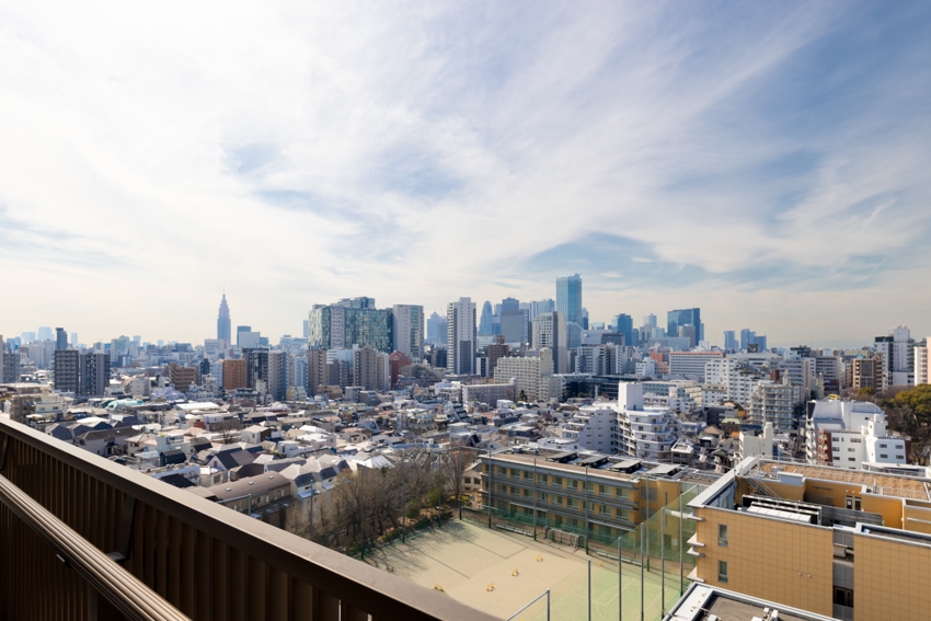 【その他画像】11階、最上階からの眺望。新宿の都心群を望む眺望です。(2026年2月)