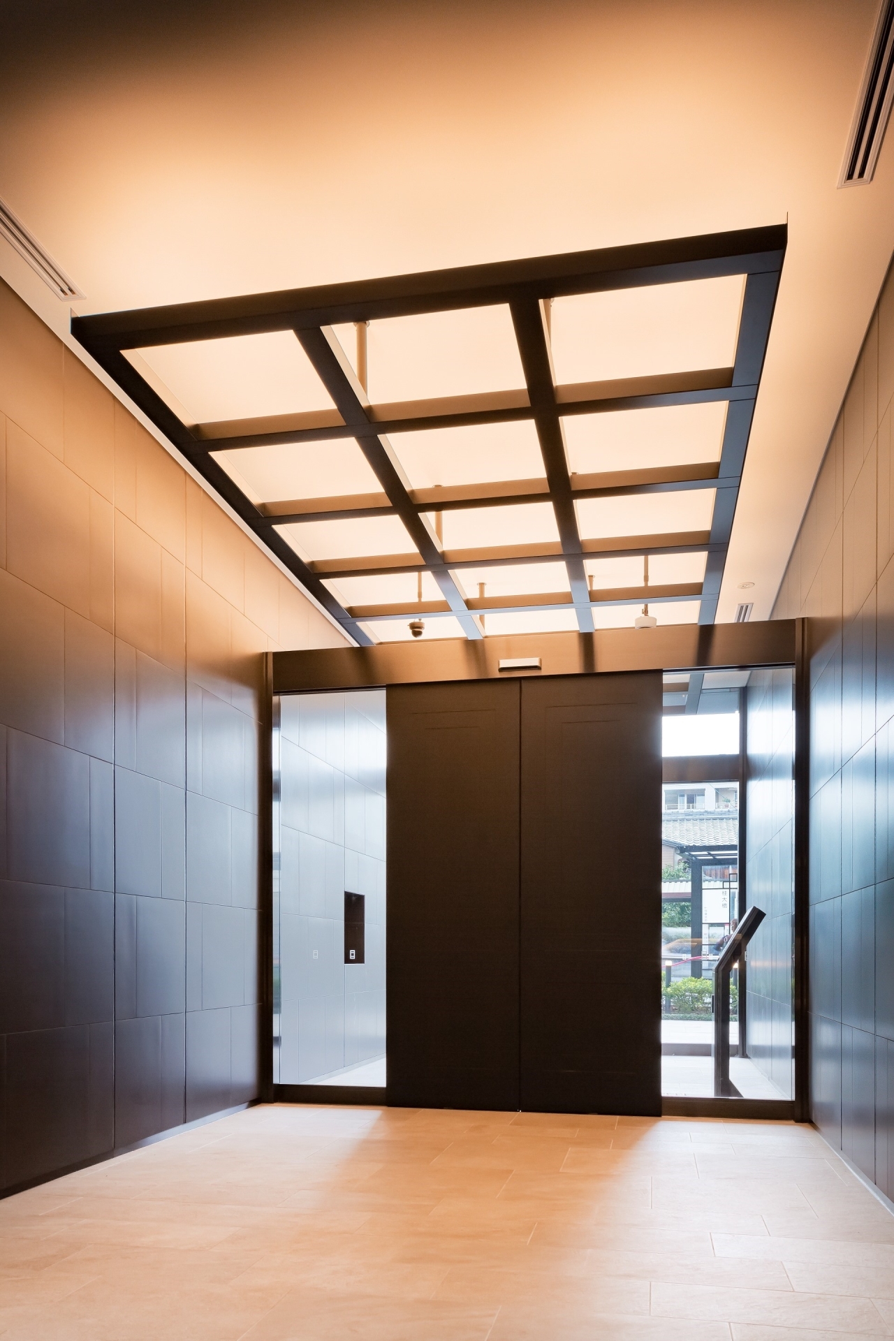 【その他共用部】風除室(2017年9月)