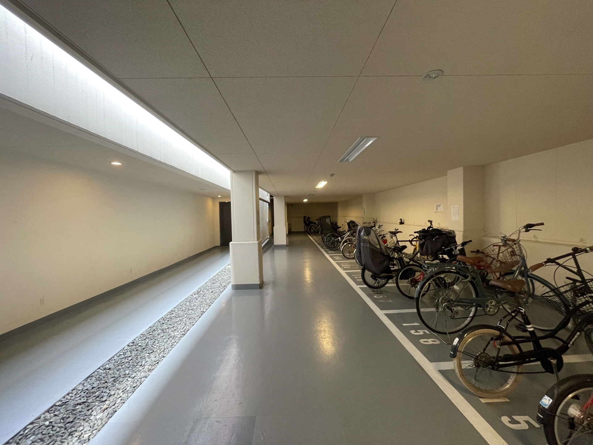 【その他共用部】敷地内駐輪場(2024年1月)