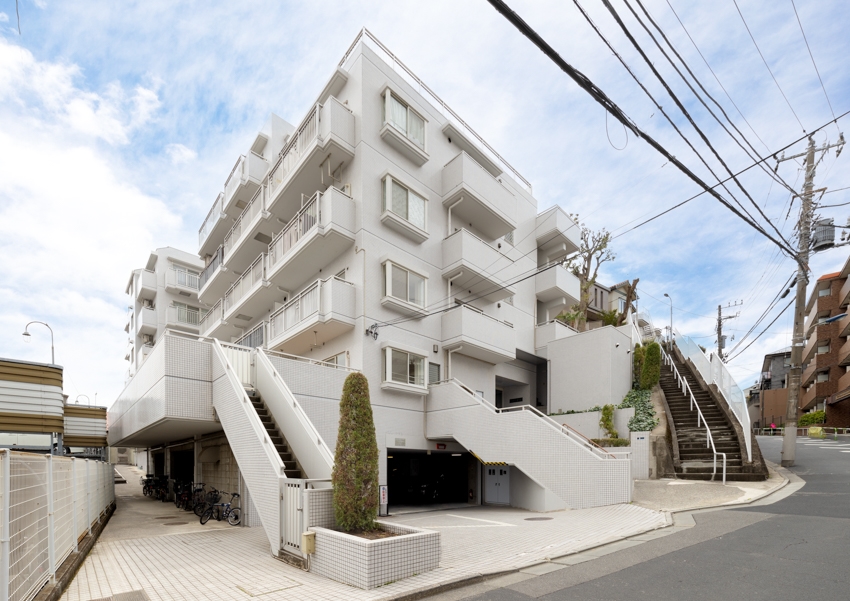 【外観】1階ながら地面に直接接してはおりません。(2026年3月)