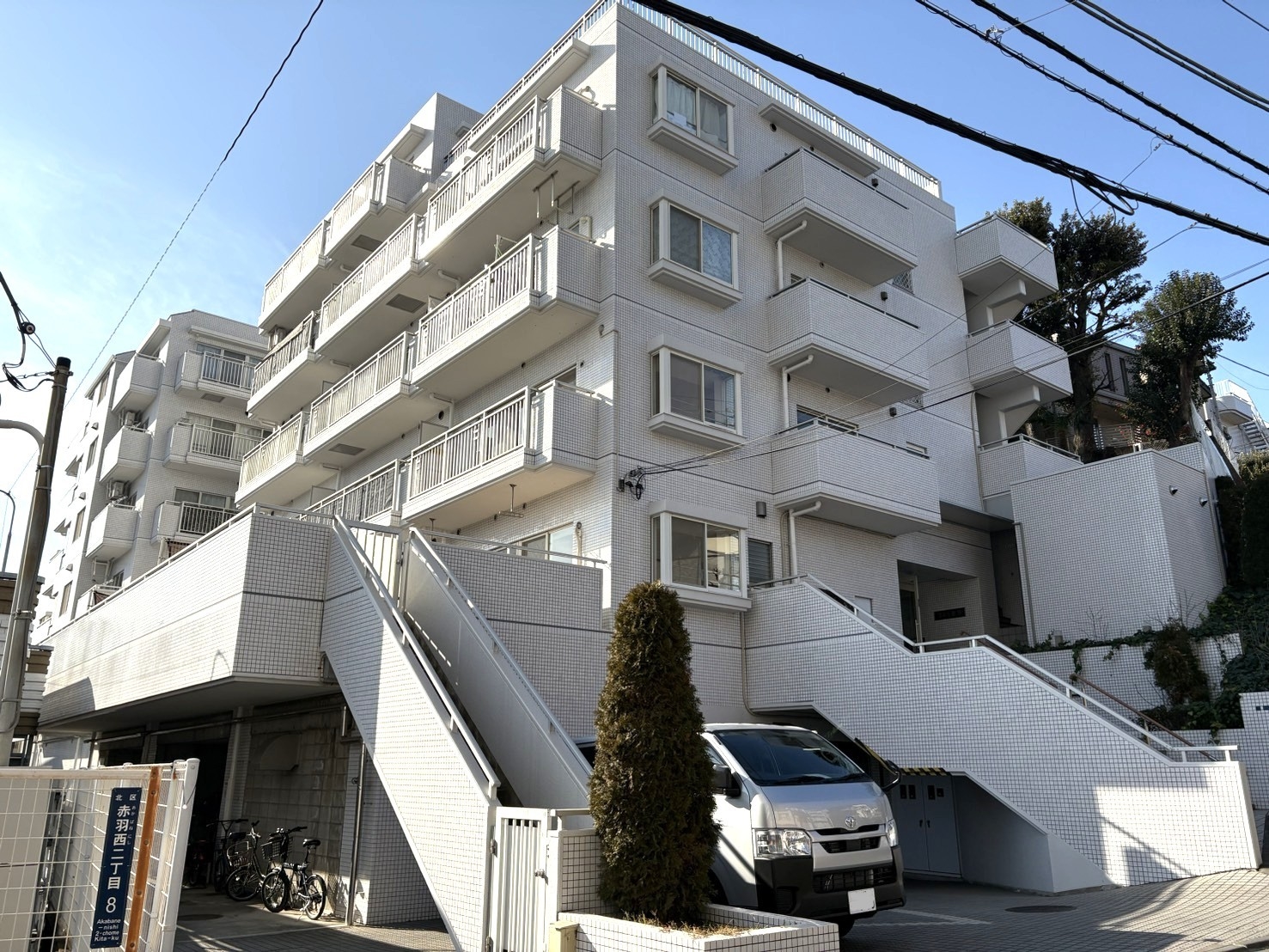 【外観】1階ながら地面に直接接してはおりません。(2026年2月)