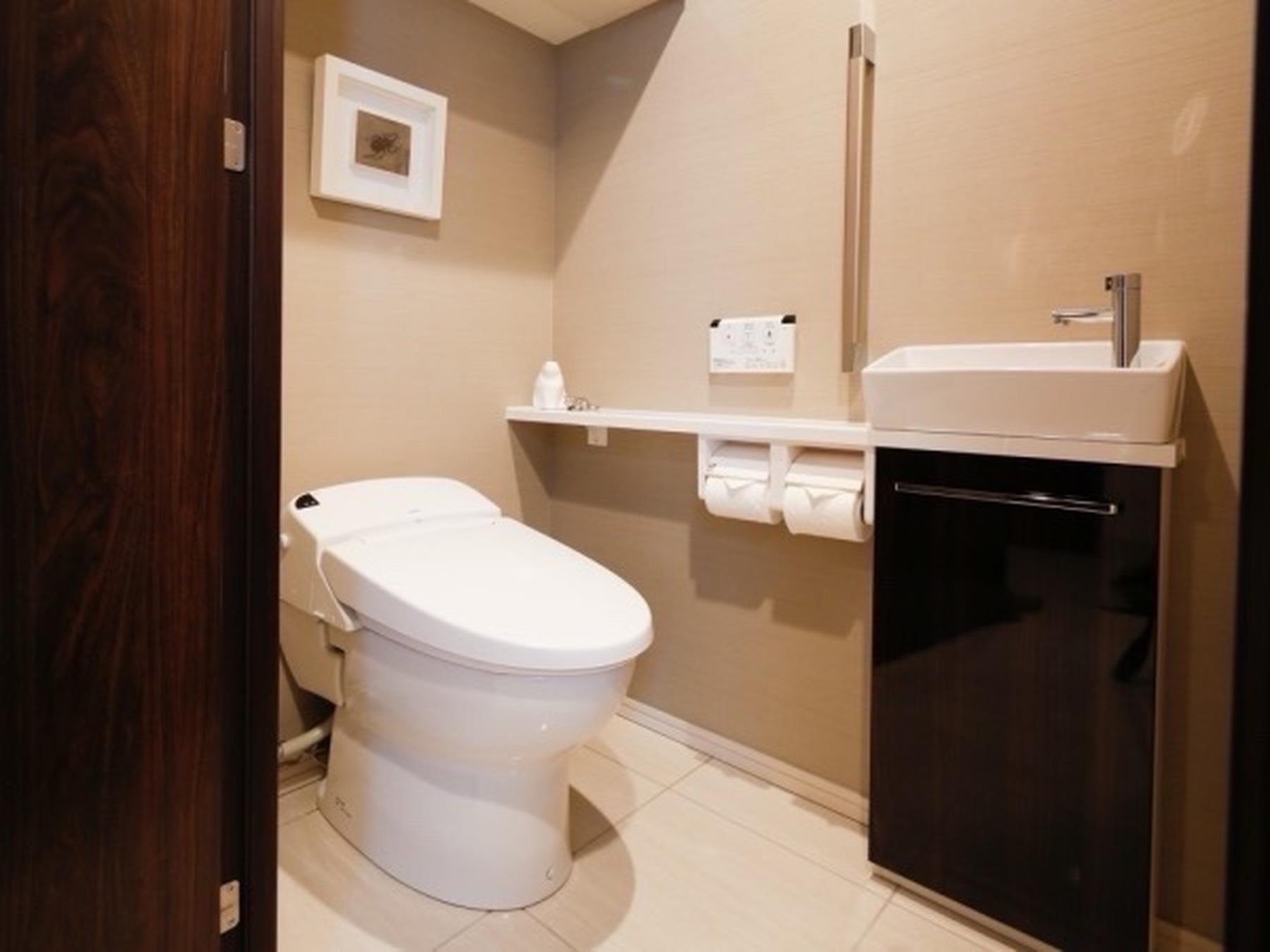 【トイレ】手洗いカウンター付きトイレ(2025年12月)