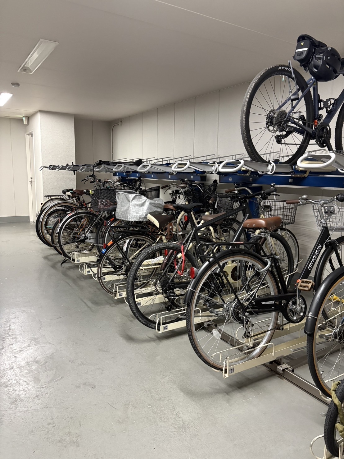 【その他共用部】屋内自転車置場(2026年4月)