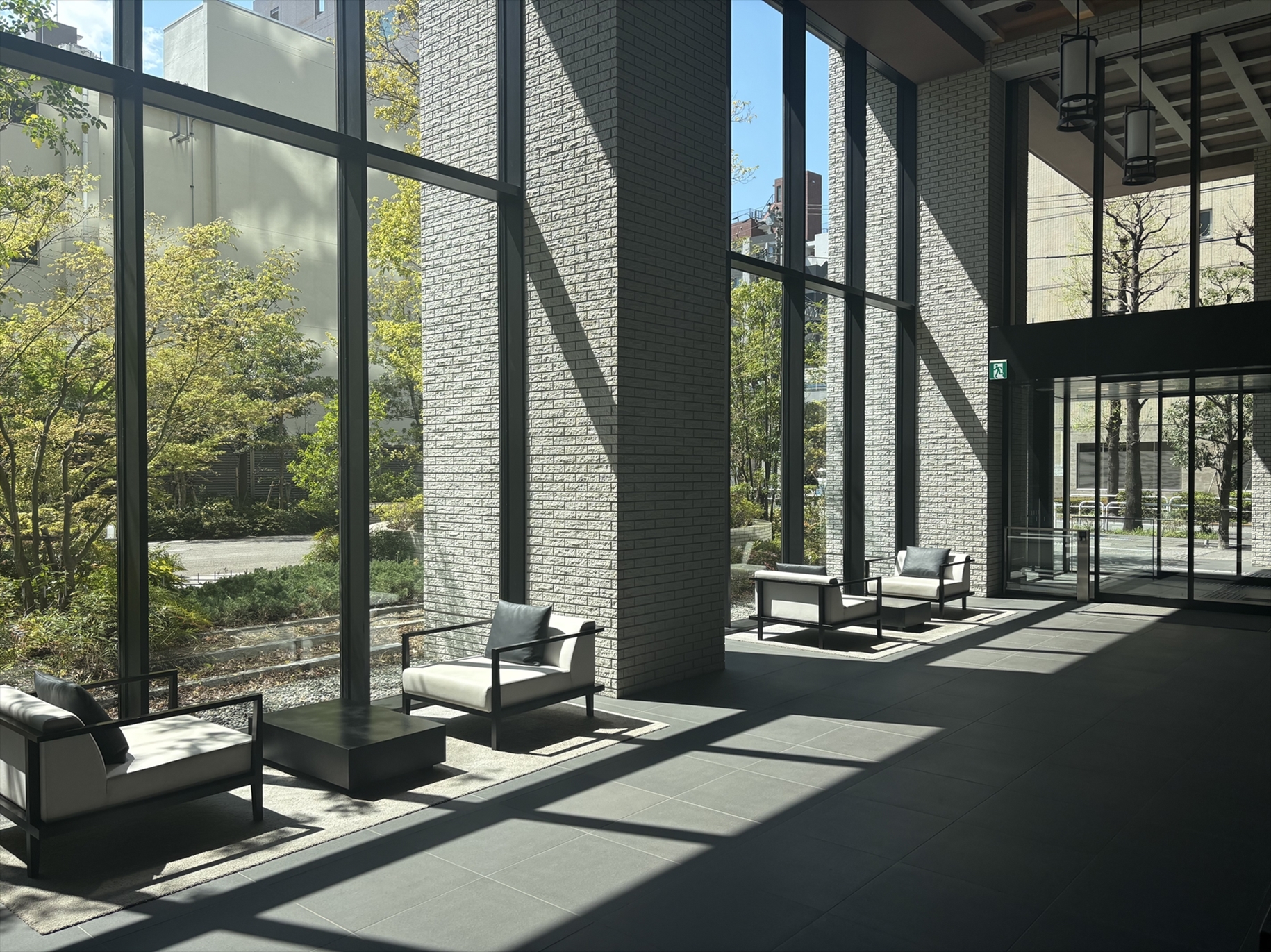 【エントランス】開放感のあるエントランス(2026年4月)