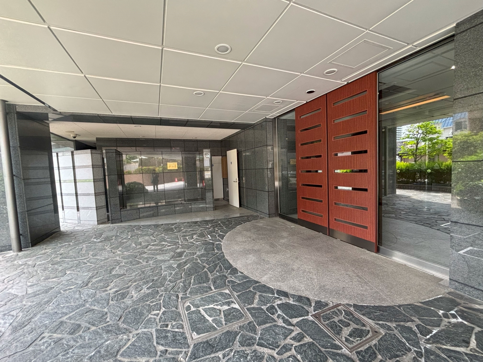 【エントランス】(2026年4月)