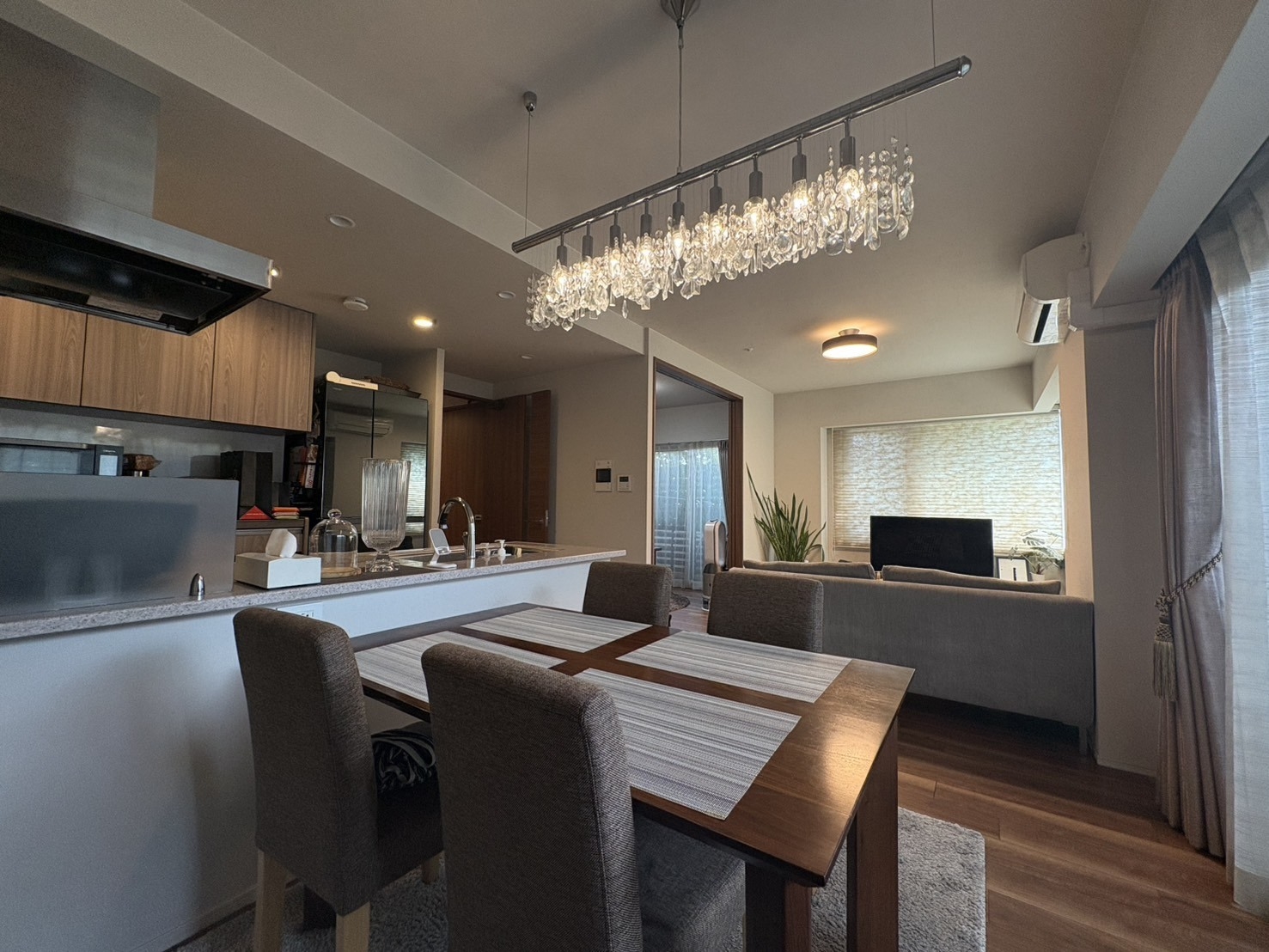 【リビング】LDK約16.0帖。床暖房完備。(2026年4月)