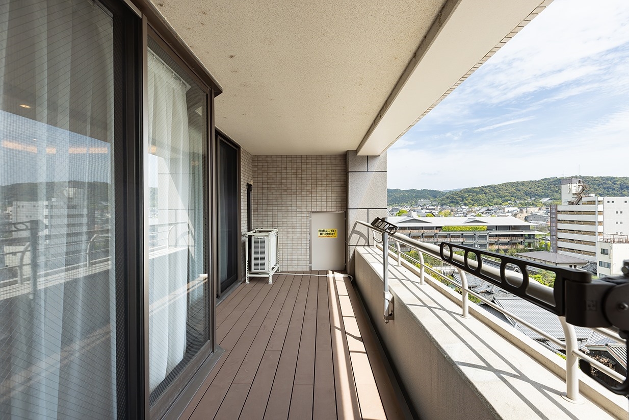 【バルコニー】明るい南側バルコニー。(2026年4月)