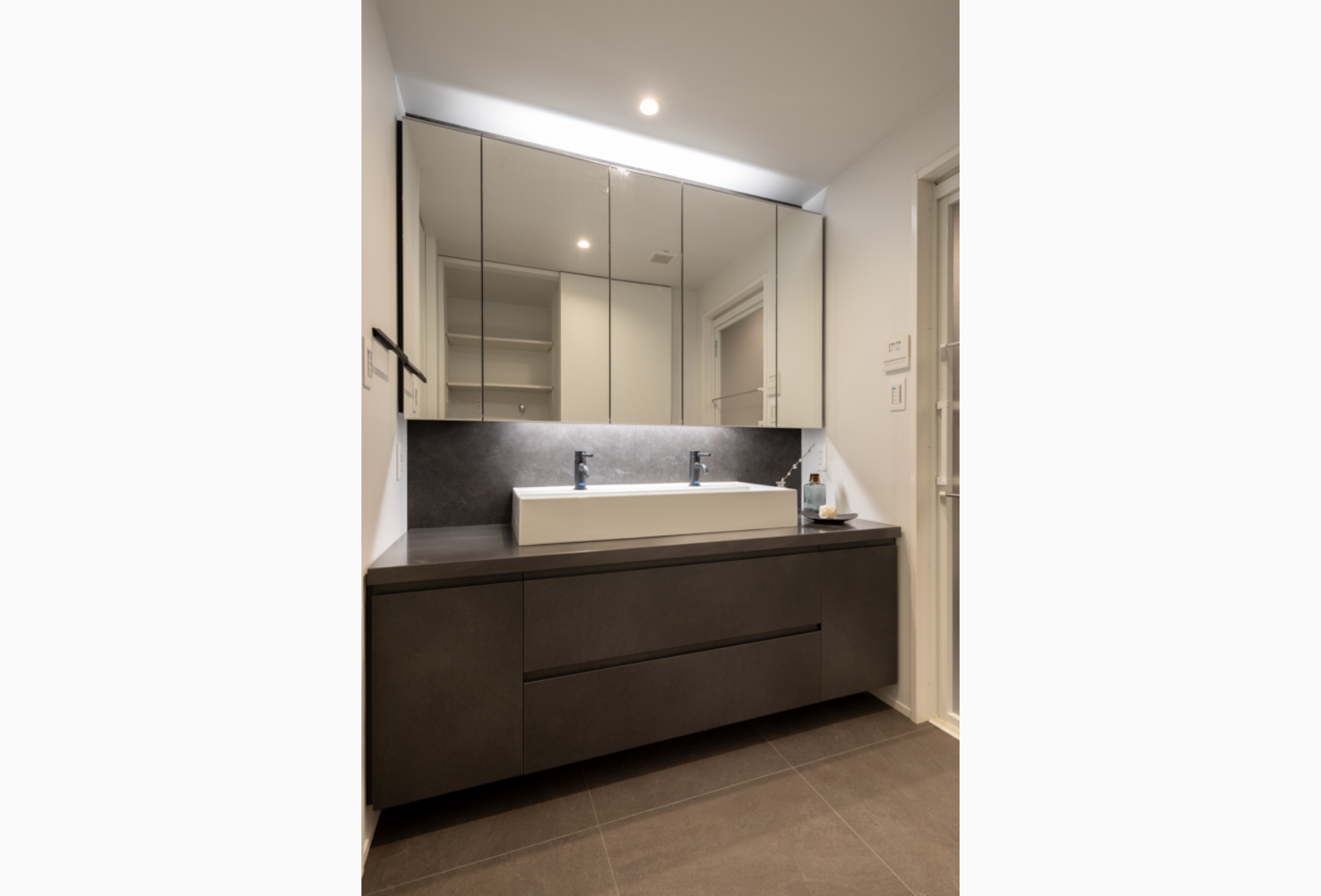 洗面室・2025年10月