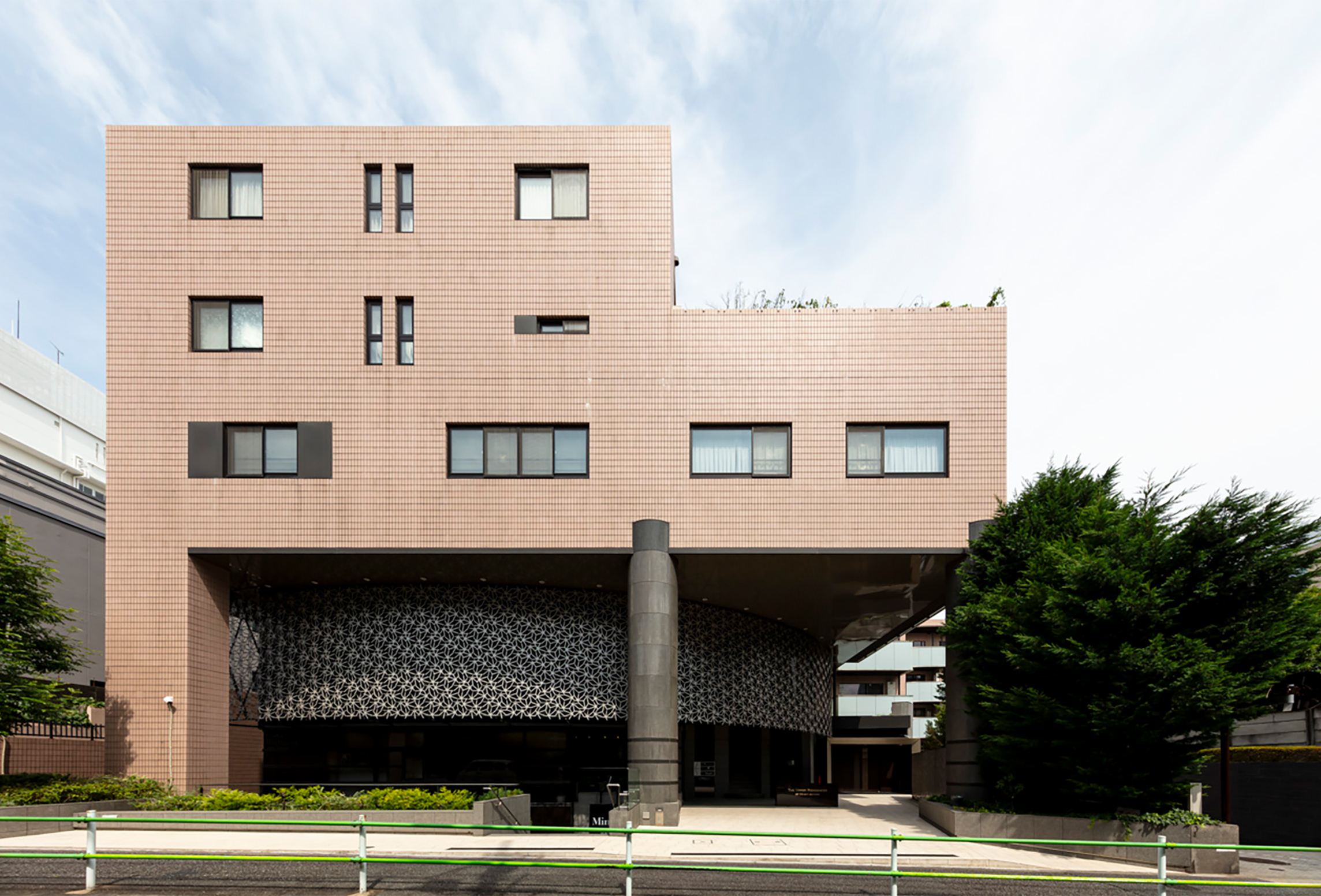 建物外観（2025年7月）