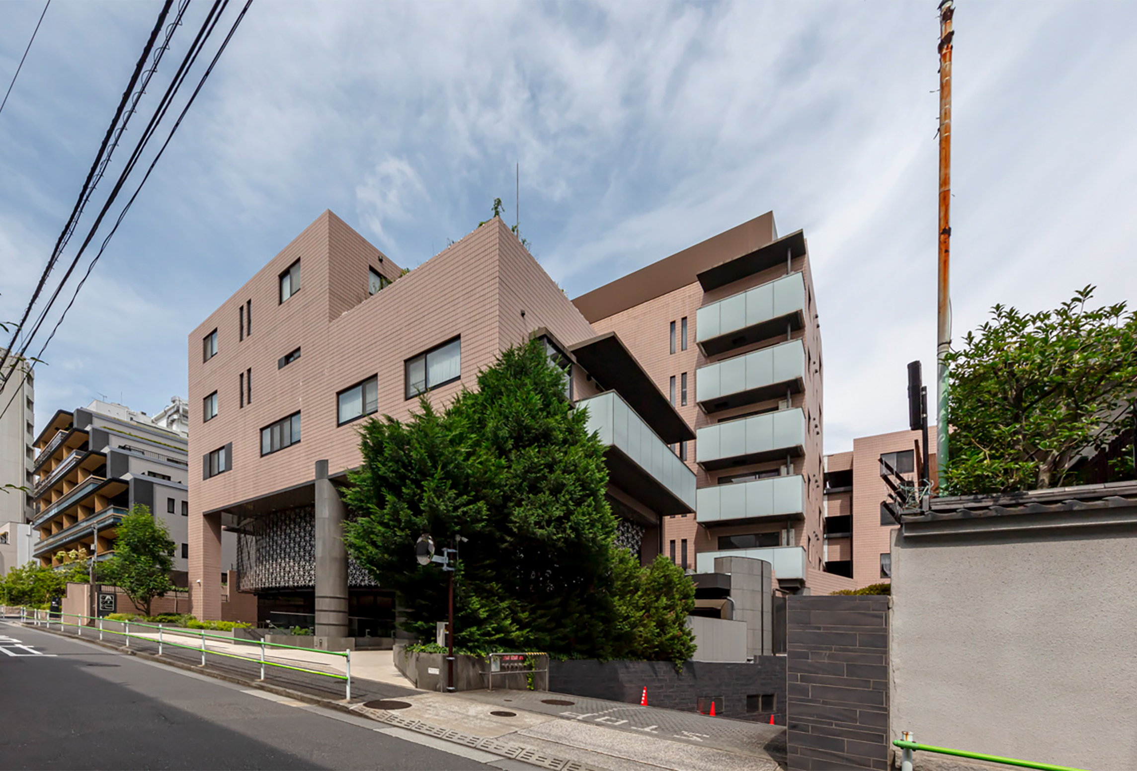 建物外観（2025年7月）