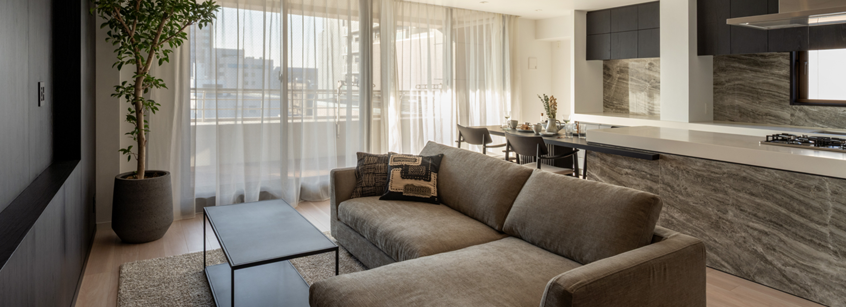 グランクール河原町二条のリビング・ダイニング・キッチン