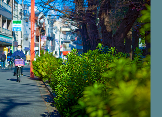 ふれあい遊歩道(約300m／徒歩4分)　