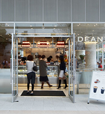 DEAN & DELUCA(約1,292m／徒歩17分)※提供写真
