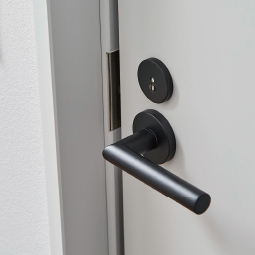 レバーハンドルの出っ張りの少ない設計 写真