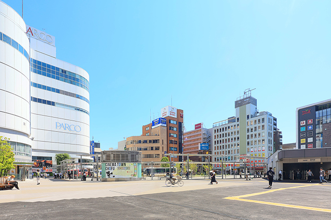 「調布」駅前（徒歩4分/約298m）