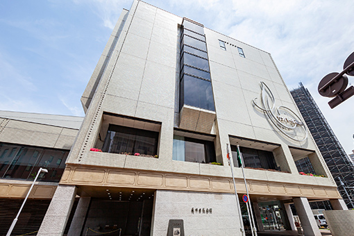 サンパール荒川（荒川区民会館）