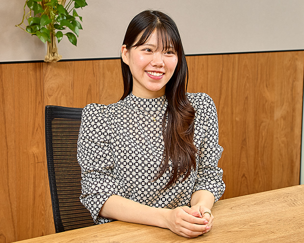 インタビューの様子