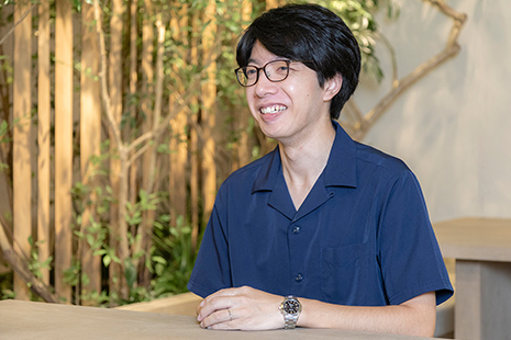 「京急空港線で東京方面と横浜方面に直通1本で行けることも魅力」と話してくれました。