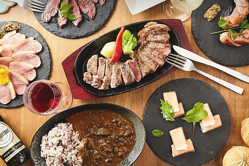 Deli Cafe & 肉　Bar カナデリカ