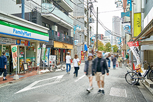 しんまるこ駅前商店街ウィズモール