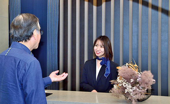 グランコスモ ザ・リゾート沖縄豊崎 コンシェルジュ