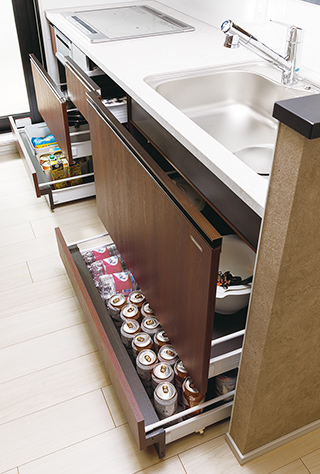 スライド収納／巾木スライド収納 参考写真