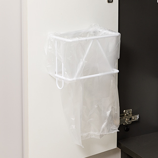 ゴミ捨てワンタッチの収納扉 参考写真