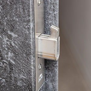 鎌付きデッドボルト錠