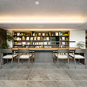 エントランスホール