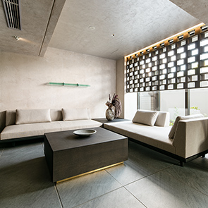 エントランスホール