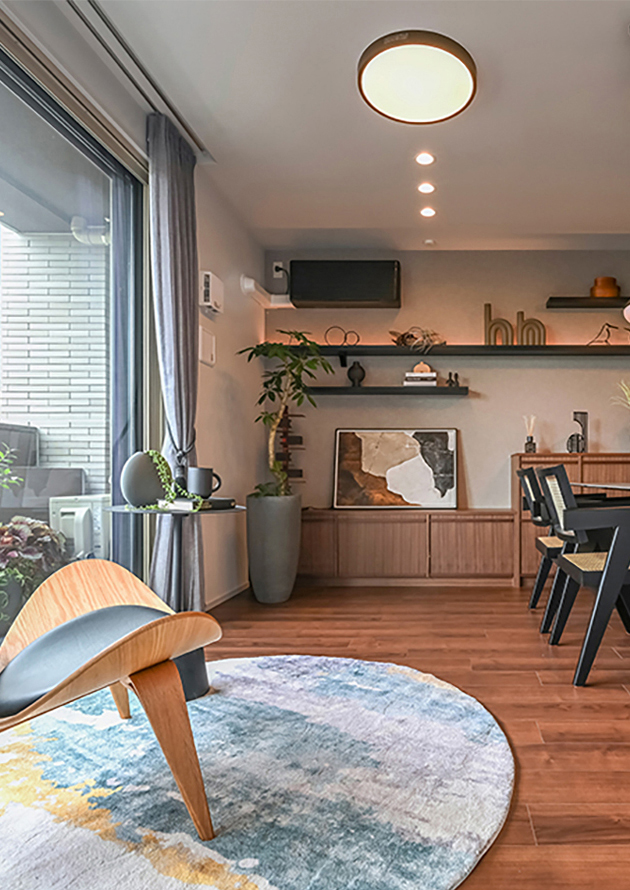 イニシア芦屋レジデンスモデルルーム リビング・ダイニング（2023年6月撮影）