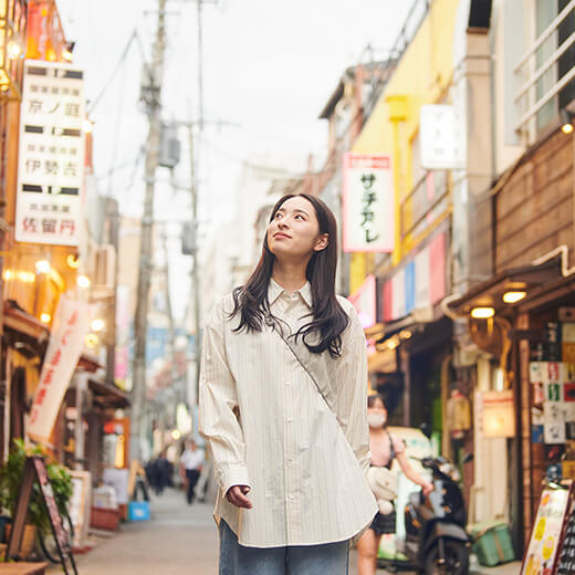 飲み屋横丁（A約1,050m・徒歩14分、B約1,080m・徒歩14分）