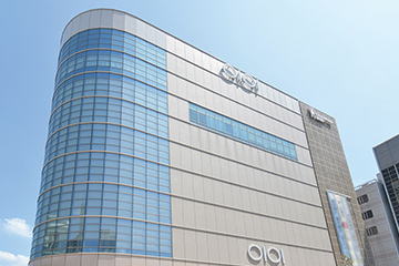 千住ミルディス・千住マルイ